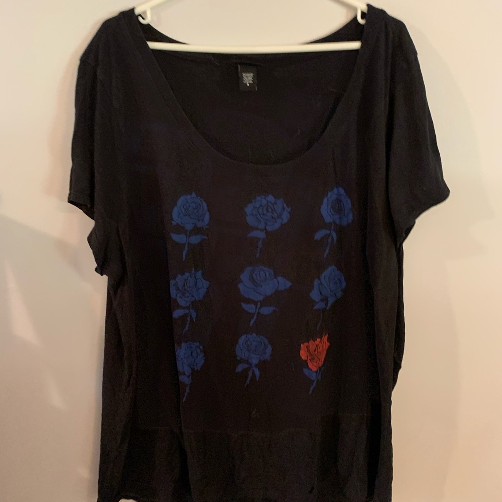 Torrid tee shirt